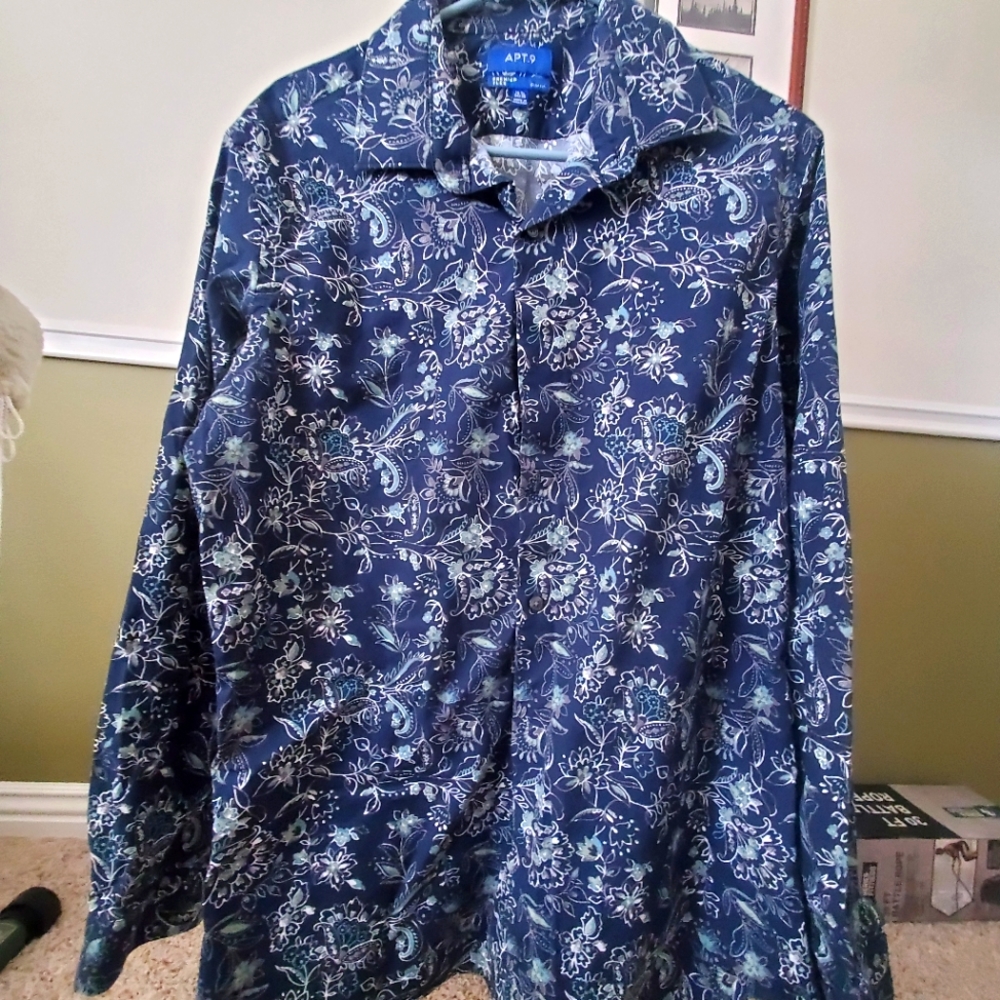 Mens Apt.9 dress shirt Large